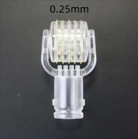 0.25mm microneedle roller head close-up with clear drum and gold needle rows