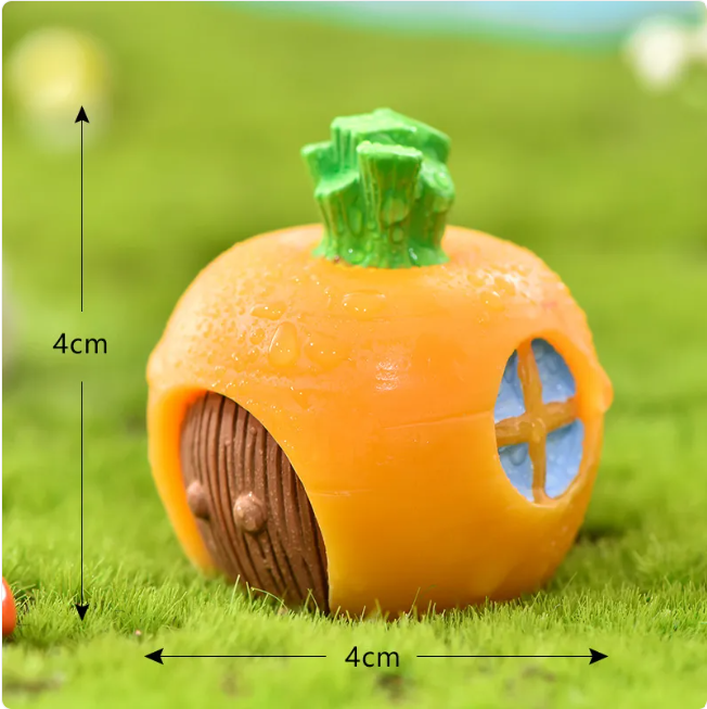 Orange and green mini resin animal figurine with blue window, 4 cm terrarium decor