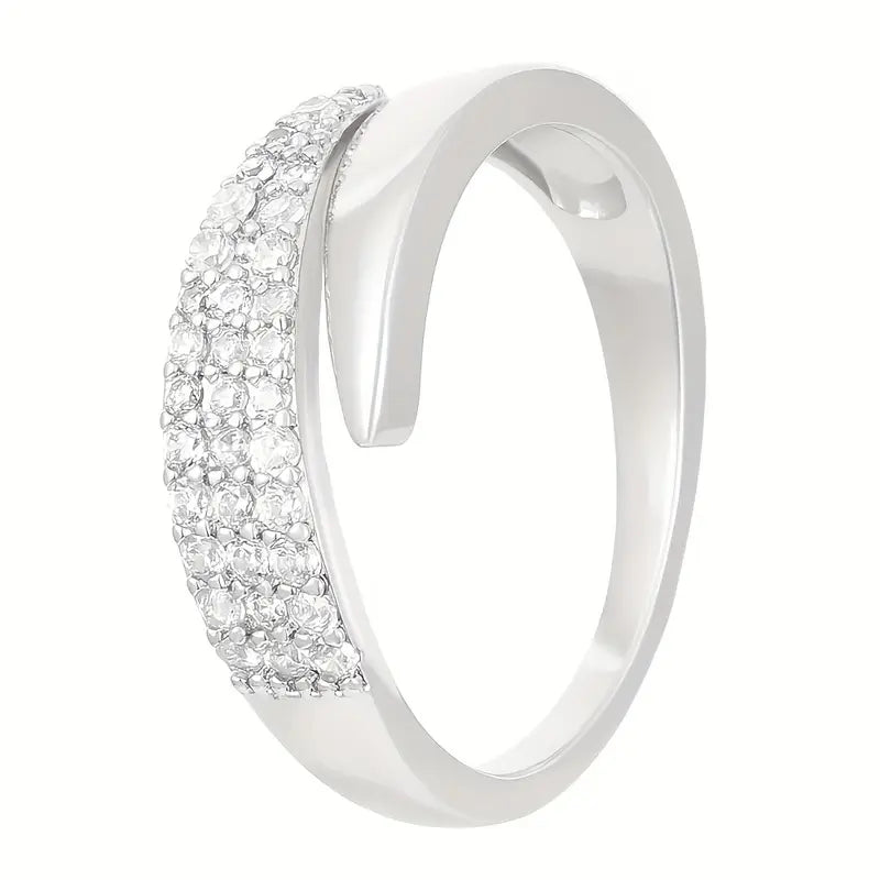 Pavé sparkle band ring in silver tone with pave stones, slim curved design