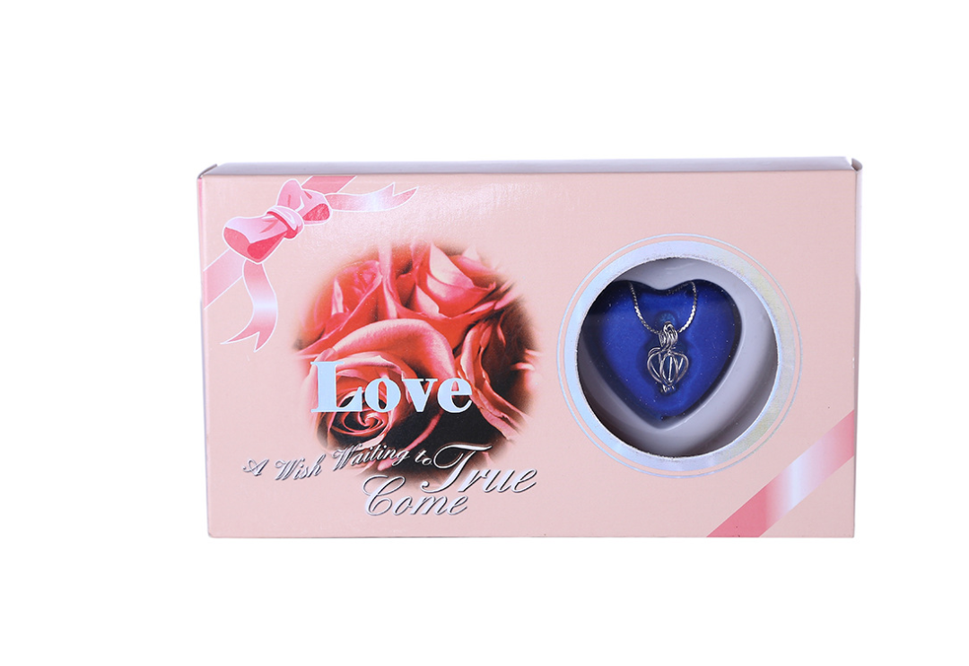 Wish pearl necklace gift box with blue heart pendant in round display