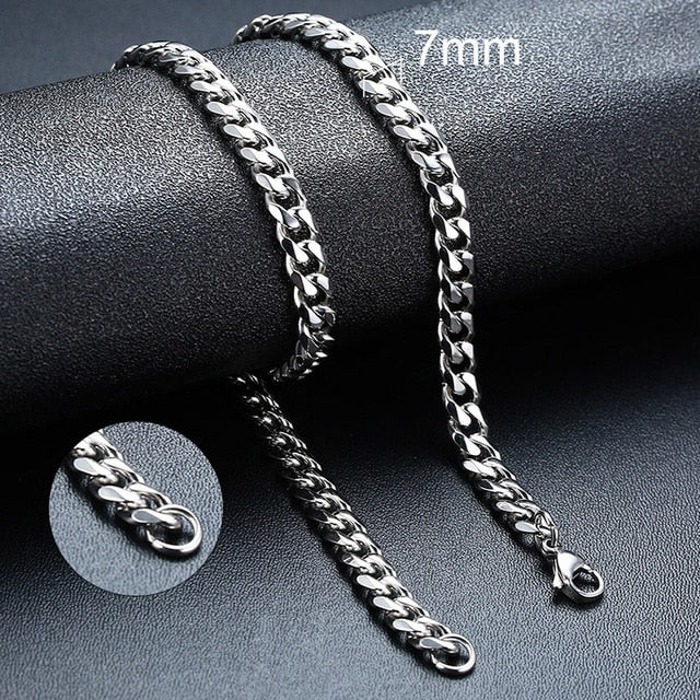 Stainless steel twisted rope Figaro chain necklace with lobster clasp